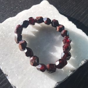Chunky Garnet elastic stretch bracelet